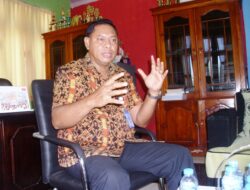 IKHLAS MELAYANI Kiat Sukses Dalam JABATAN