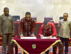 Bupati ROBY dan Bupati YAPAN Teken MoU Ketenagakerjaan