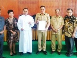 Bupati Robby: “Demi PENDIDIKAN Anak Orangtua Rela Jual HARTA”