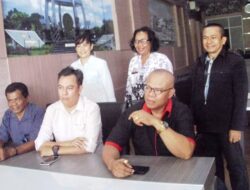 UPG 1945 MEWISUDA 751 Orang Jadi SARJANA