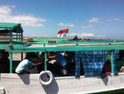 RIBUAN Massa Unjuk Rasa MENOLAK Penutupan TNK