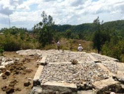 AMBURADUL Infrastruktur di Destinasi Wisata FATUMNASI