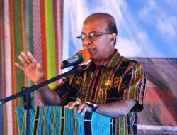 Bupati EPY Tegaskan STKIP Timor Indonesia Harus DITUTUP