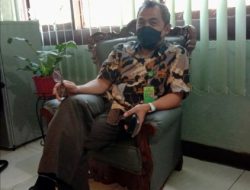 Arief : Legah, KURA-KURA Leher Ular ROTE Kembali ke Habitatnya