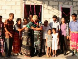 Berbalut AIRMATA di Saat AKHIR Jabatan JERIKO Titip Kunci Program BEDAH RUMAH (*/Catatan Refleksi)