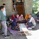 Bangkitkan Rasa Cinta Produk TENUN Bank NTT Fasilitasi KELOMPOK Tenun Ikat Desa NGGOREA
