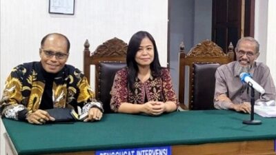 TINDAKAN Sewenang -wenang PENJABAT Bupati Sikka MELANGGAR Azas Kepastian HUKUM