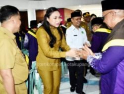 MELEPAS 187 Jamaah Haji, SERENA Francis Tekankan Jaga KEKOMPAKAN dan Saling PEDULI