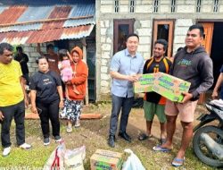 Di Tengah PUING dan TANGIS, Warga MANUTAPEN Berebut SENYUM Bersama Walikota CHRISTIAN Widodo