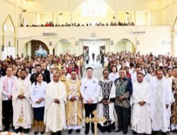 Ketika LILIN-LILIN Kecil MENYALA Lembut dari ALTAR Lasiana, KOTA KUPANG Menemukan ARAH PEMBANGUNAN