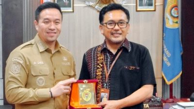 Perbaikan JALAN Rusak di KOTA Kupang CHRISTIAN Widodo Jemput SOLUSI ke Pemerintah PUSAT