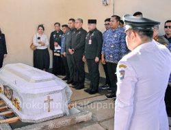 Terhadang ERUPSI Lewotobi, CHRISTIAN Widodo Berpacu Pulang Untuk Mengantar POMMY ke PERISTIRAHATAN Terakhir